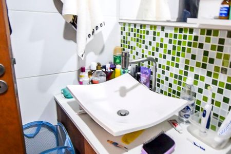 Apartamento à venda com 69m², 3 quartos e 1 vaga Apartamento à venda com 69m², 3 quartos e 1 vagaBanheiro Social