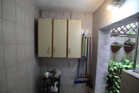 Casa à venda com 100m², 2 quartos e sem vagaDespensa