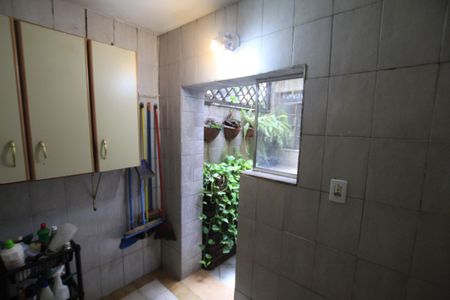 Casa à venda com 100m², 2 quartos e sem vagaDespensa