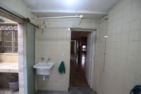 Casa à venda com 100m², 2 quartos e sem vagaÁrea de Serviço