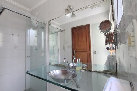 Casa à venda com 100m², 2 quartos e sem vagaBanheiro da Suíte
