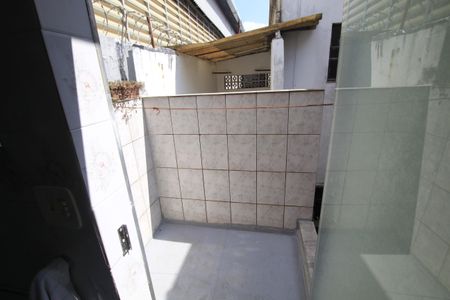 Casa à venda com 100m², 2 quartos e sem vagavaranda do banheiro