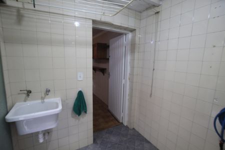 Casa à venda com 100m², 2 quartos e sem vagaÁrea de Serviço