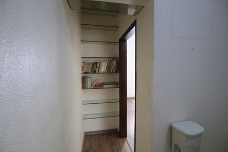 Casa à venda com 100m², 2 quartos e sem vagaCorredor
