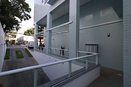 Apartamento à venda com 40m², 1 quarto e 1 vagaEntrada do Prédio