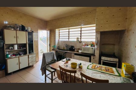 Casa à venda com 3 quartos, 190m² em Jardim Nossa Senhora Auxiliadora, Campinas