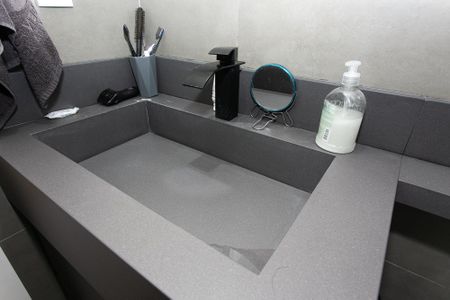 Apartamento à venda com 62m², 1 quarto e 1 vaga Apartamento à venda com 62m², 1 quarto e 1 vagaBanheiro da Suíte