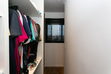 Apartamento à venda com 62m², 1 quarto e 1 vaga Apartamento à venda com 62m², 1 quarto e 1 vagaCloset da Suíte