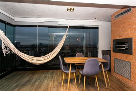 Apartamento à venda com 62m², 1 quarto e 1 vaga Apartamento à venda com 62m², 1 quarto e 1 vagaVaranda Gourmet