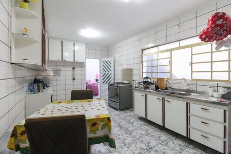 Casa para alugar com 180m², 3 quartos e 2 vagas Casa para alugar com 180m², 3 quartos e 2 vagasCozinha