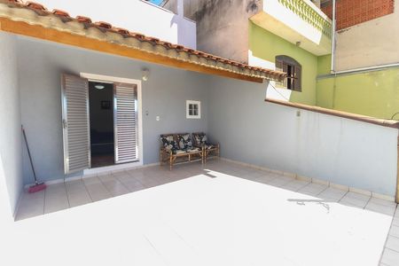 Casa para alugar com 180m², 3 quartos e 2 vagas Casa para alugar com 180m², 3 quartos e 2 vagasVaranda da Suíte