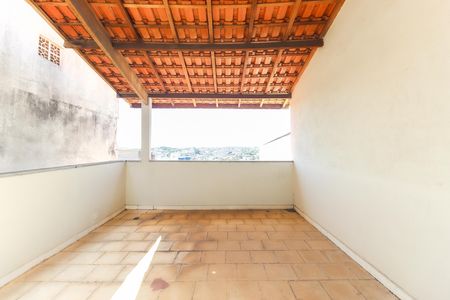 Casa para alugar com 180m², 3 quartos e 2 vagas Casa para alugar com 180m², 3 quartos e 2 vagasSacada