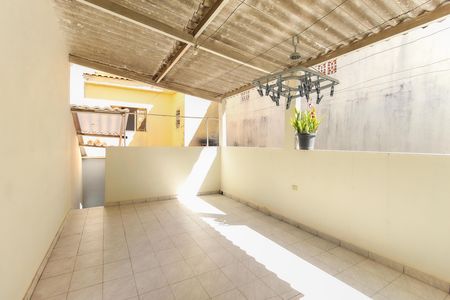 Casa para alugar com 180m², 3 quartos e 2 vagas Casa para alugar com 180m², 3 quartos e 2 vagasÁrea Externa