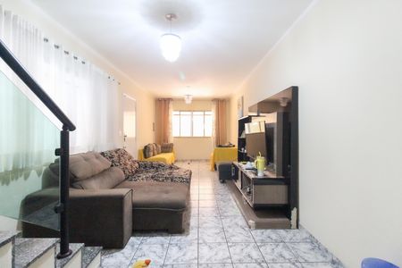 Sala de casa para alugar com 3 quartos, 180m² em Parque Guarani, São Paulo