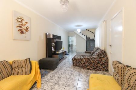 Sala de casa para alugar com 3 quartos, 180m² em Parque Guarani, São Paulo