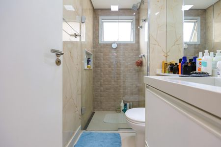 Apartamento à venda com 96m², 2 quartos e 2 vagasBanheiro da Suíte 1