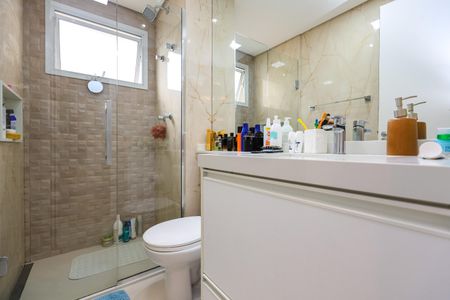 Apartamento à venda com 96m², 2 quartos e 2 vagasBanheiro da Suíte 1