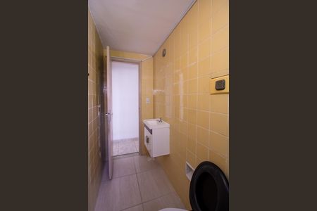 Apartamento para alugar com 68m², 2 quartos e 2 vagasBanheiro