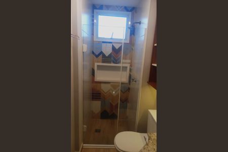 Banheiro de apartamento à venda com 2 quartos, 87m² em Jardim Tupanci, Barueri