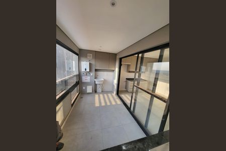 Apartamento para alugar com 68m², 2 quartos e 2 vagas Apartamento para alugar com 68m², 2 quartos e 2 vagasVaranda