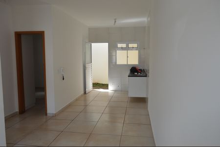 Casa de condomínio para alugar com 48m², 2 quartos e 1 vagaSala