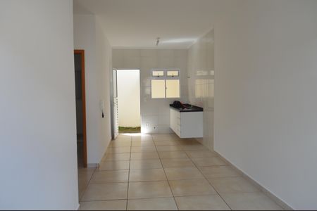 Casa de condomínio para alugar com 48m², 2 quartos e 1 vagaSala