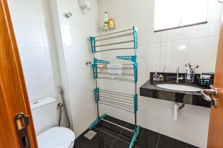 Apartamento à venda com 70m², 3 quartos e 2 vagasBanheiro da Suíte
