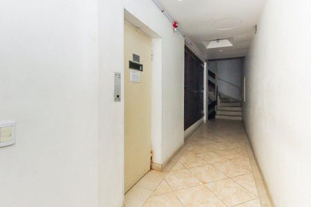 Hall de apartamento para alugar com 1 quarto, 46m² em Centro Histórico, Porto Alegre