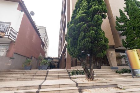 Studio para alugar com 25m², 1 quarto e sem vaga Studio para alugar com 25m², 1 quarto e sem vagaFachada