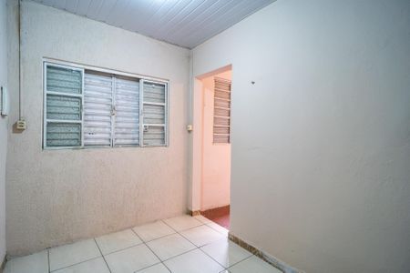 Quarto de casa para alugar com 1 quarto, 55m² em Vila Assis, Sorocaba