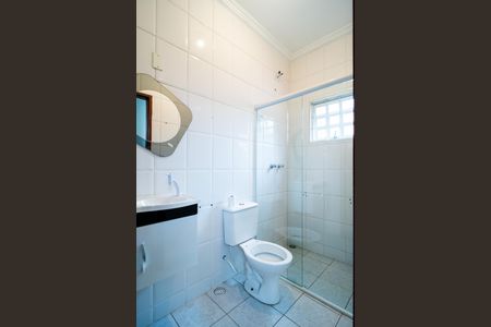 Casa para alugar com 166m², 2 quartos e 3 vagasBanheiro