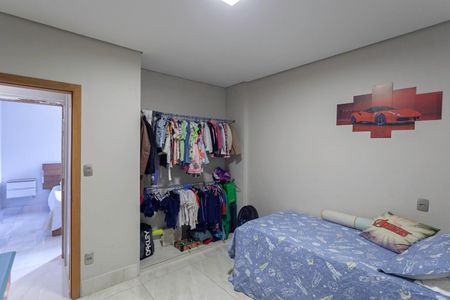 Apartamento para alugar com 146m², 3 quartos e 2 vagasQuarto 2