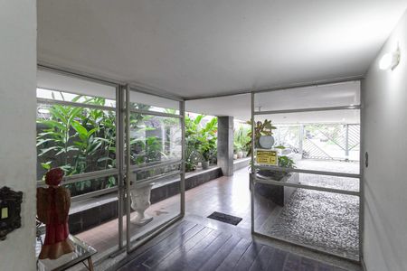 Apartamento para alugar com 146m², 3 quartos e 2 vagasEntrada