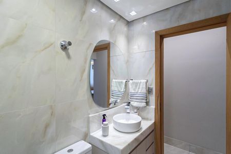 Apartamento para alugar com 146m², 3 quartos e 2 vagasBanheiro social 