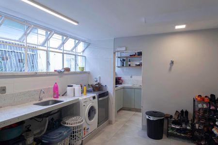 Apartamento para alugar com 146m², 3 quartos e 2 vagasÁrea de serviço 