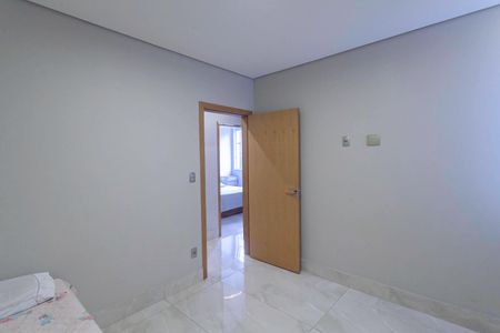 Apartamento para alugar com 146m², 3 quartos e 2 vagasQuarto 1