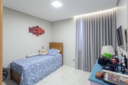 Apartamento para alugar com 146m², 3 quartos e 2 vagasQuarto 2