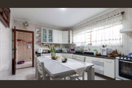 Foto 09 de casa à venda com 4 quartos, 156m² em Vila Jacuí, São Paulo