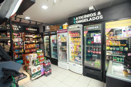 Apartamento para alugar com 77m², 3 quartos e 2 vagasMercado
