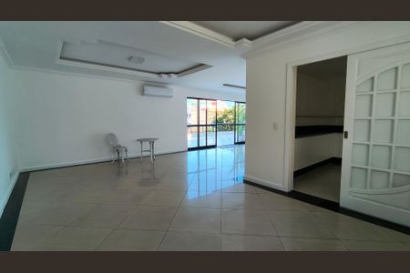 Sala de apartamento à venda com 3 quartos, 335m² em Recreio dos Bandeirantes, Rio de Janeiro