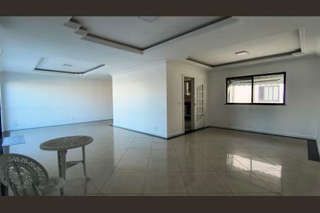 Apartamento à venda com 335m², 3 quartos e 4 vagas Apartamento à venda com 335m², 3 quartos e 4 vagasSala