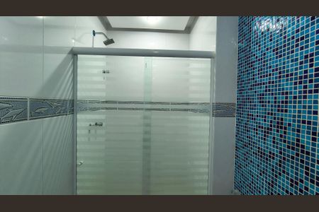 Apartamento à venda com 335m², 3 quartos e 4 vagas Apartamento à venda com 335m², 3 quartos e 4 vagasBanheiro da Suíte 1