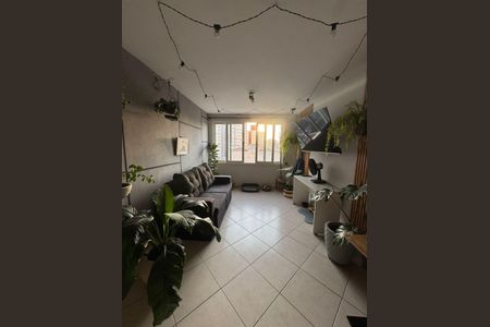 Apartamento à venda com 87m², 3 quartos e 1 vaga Apartamento à venda com 87m², 3 quartos e 1 vagaSala