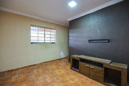 Sala de casa à venda com 2 quartos, 250m² em Jardim Olinda, São Paulo