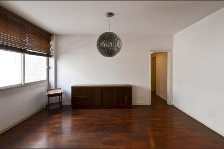 Apartamento à venda com 120m², 3 quartos e 1 vagaSala de Jantar