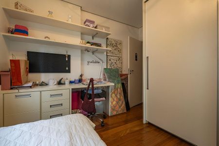Apartamento à venda com 112m², 2 quartos e 3 vagasSuíte 2