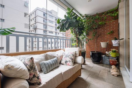 Apartamento à venda com 112m², 2 quartos e 3 vagasSala - Varanda