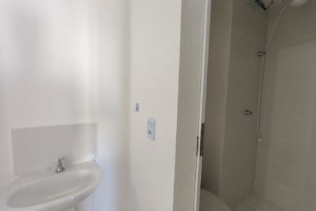 Apartamento para alugar com 36m², 2 quartos e sem vaga Apartamento para alugar com 36m², 2 quartos e sem vagaBanheiro