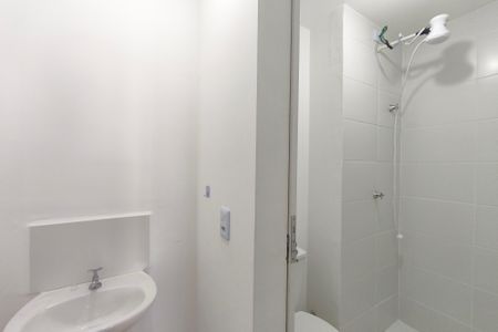 Apartamento para alugar com 36m², 2 quartos e sem vaga Apartamento para alugar com 36m², 2 quartos e sem vagaBanheiro
