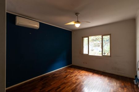 Casa à venda com 432m², 5 quartos e 4 vagasQuarto 2